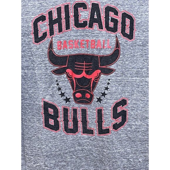 Chicago Bulls 3/4 Sleeve T-Shirt | Official NBA Basketball | Men’s Size Medium M - Picture 2 of 4